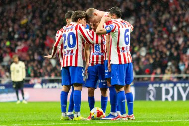 Madrid, İspanya - 12 Şubat 2026: Atletico Madrid ile FC Barcelona arasında Copa del Rey yarı final maçı. Maç boyunca Atletico Madrid 'li oyuncular.