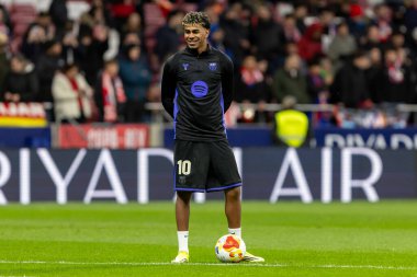 Madrid, İspanya - 12 Şubat 2026: Atletico Madrid ile FC Barcelona arasında Copa del Rey yarı final maçı. FC Barcelona oyuncuları maç boyunca.