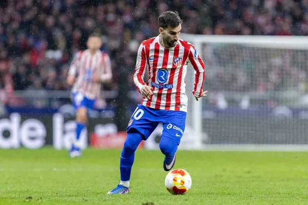 Madrid, İspanya - 12 Şubat 2026: Atletico Madrid ile FC Barcelona arasında Copa del Rey yarı final maçı. Maç boyunca Atletico Madrid 'li oyuncular.