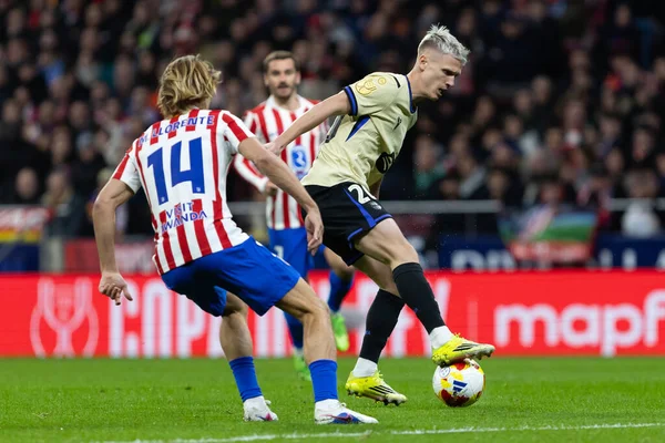 Madrid, İspanya - 12 Şubat 2026: Atletico Madrid ile FC Barcelona arasında Copa del Rey yarı final maçı. FC Barcelona oyuncuları maç boyunca.