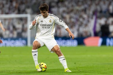 Madrid, İspanya - 14 Şubat 2026: Real Madrid ile Real Sociedad arasındaki lig maçı Madrid 'de oynandı. Maç sırasında Real Madrid oyuncuları. EA Spor Ligi. İspanya Ligi.