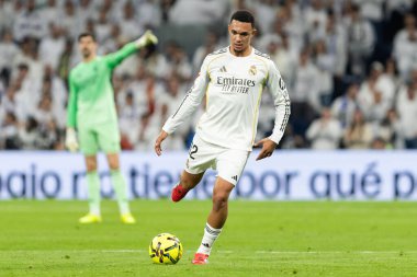 Madrid, İspanya - 14 Şubat 2026: Real Madrid ile Real Sociedad arasındaki lig maçı Madrid 'de oynandı. Maç sırasında Real Madrid oyuncuları. EA Spor Ligi. İspanya Ligi.