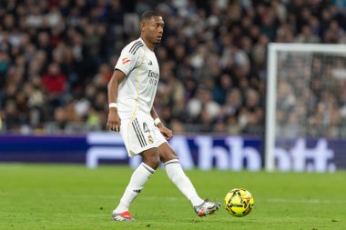 Madrid, İspanya - 14 Şubat 2026: Real Madrid ile Real Sociedad arasındaki lig maçı Madrid 'de oynandı. Maç sırasında Real Madrid oyuncuları. EA Spor Ligi. İspanya Ligi.