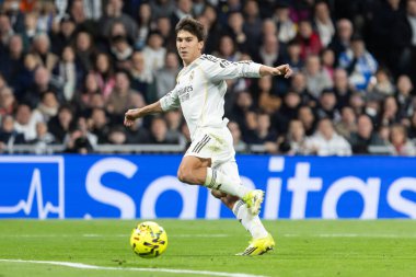 Madrid, İspanya - 14 Şubat 2026: Real Madrid ile Real Sociedad arasındaki lig maçı Madrid 'de oynandı. Maç sırasında Real Madrid oyuncuları. EA Spor Ligi. İspanya Ligi.