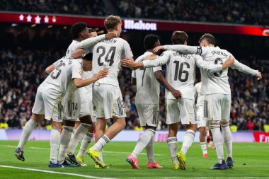 Madrid, İspanya - 14 Şubat 2026: Real Madrid ile Real Sociedad arasındaki lig maçı Madrid 'de oynandı. Maç sırasında Real Madrid oyuncuları. EA Spor Ligi. İspanya Ligi.