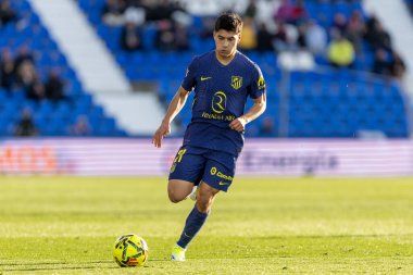 Madrid, İspanya - 15 Şubat 2026: Rayo Vallecano ile Atletico de Madrid arasındaki lig maçı Legans, Madrid 'de oynandı. Atletico de Madrid ve Rayo Vallecano 'dan oyuncular.