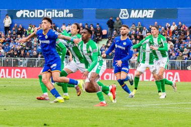 Madrid, İspanya - 8 Mart 2026: Getafe FC ile Real Betis arasında oynanan lig maçı. Profesyonel futbolcular. EA Spor Ligi. İspanya Ligi.