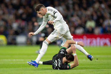 Madrid, İspanya - 14 Mart 2026: Real Madrid ile Elche arasındaki La Liga maçı Madrid 'deki Santiago Bernabu Stadyumu' nda oynandı. Maç sırasında Real Madrid oyuncuları. EA Sports La Liga.