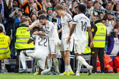 Madrid, İspanya - 14 Mart 2026: Real Madrid ile Elche arasındaki La Liga maçı Madrid 'deki Santiago Bernabu Stadyumu' nda oynandı. Maç sırasında Real Madrid oyuncuları. EA Sports La Liga.