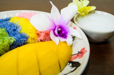 yapışkan pirinç ile mango