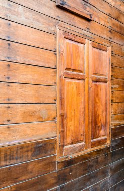 Ahşap pencere kepenkleri