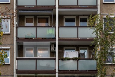 Prag 'da. Çek Cumhuriyeti. 01 / 12 / 2020. Çek Cumhuriyeti 'nde ve Doğu Avrupa' daki diğer ülkelerde komünist rejim sırasında panellerle inşa edilmiş panelaklar veya binalar. Emlak Konutunun Bir Parçası