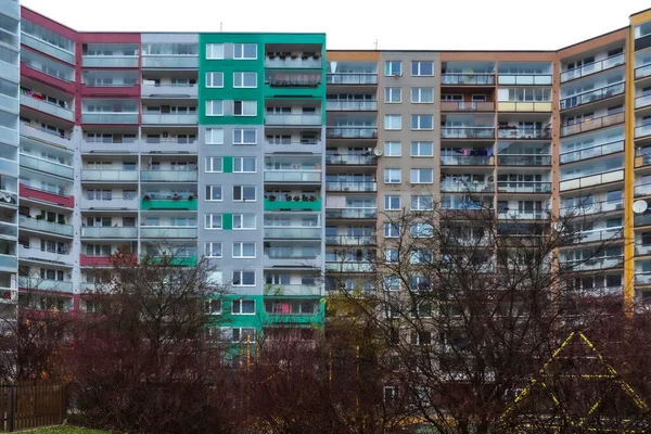 프라하 공화국 2020 파넬락 건물들은 공화국과 동유럽의 나라들에서 공산주의 패널로 — 스톡 사진