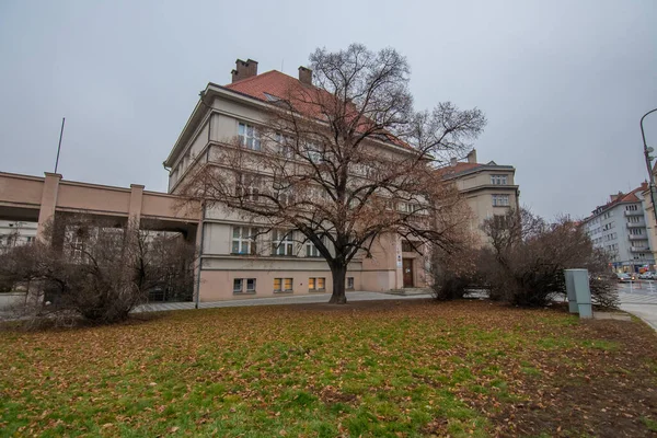 Prag Çek Cumhuriyeti 2020 Dejvice Deki Tarihi Bina — Stok fotoğraf