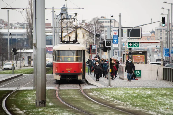 Prague République Tchèque 2021 Tram Arrivée Départ Station Métro Hradcanska — Photo