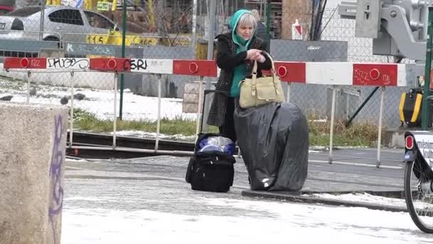 Prague Czech Republic 2021 Old Homeless Woman Struggling Carry Her — Stock Video