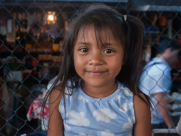 Suchitoto Salvador 2019 Portrait Young Girl Laughing Sunday Market Old — Stock Photo, Image