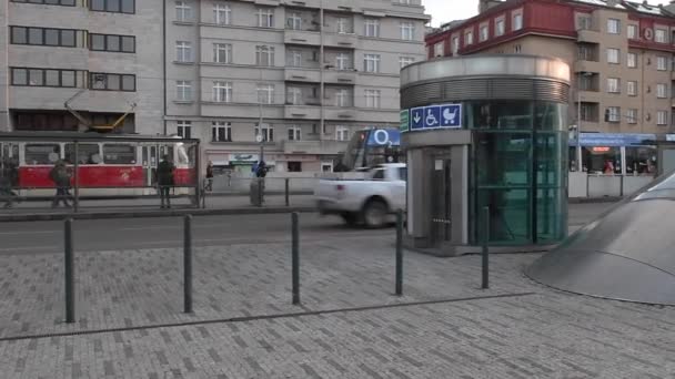 Praga República Checa 2021 Panorama Estación Tranvía Hradcanska Con Vista — Vídeos de Stock