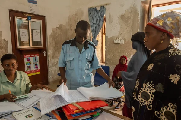 Dodoma Tanzania 2018 Personale Musulmano Nero Ospedale Rurale Lavora All — Foto Stock
