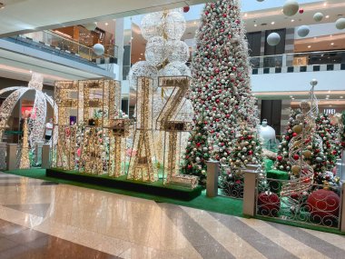 31 Aralık 2024. Tatuape, Sao Paulo, Brezilya 'daki alışveriş merkezinde Noel süslemesi.