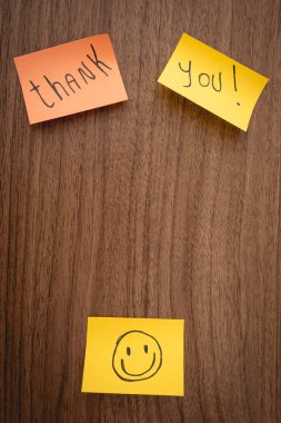 Tahta arka plandaki notlar için teşekkür ederim. Şükran günün kutlu olsun..