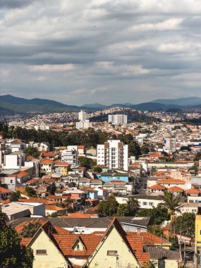 Sao Paulo 'nun kuzey kısmının silueti. Tucuruvi, Sao Paulo, Brezilya. 25 Kasım 2025.