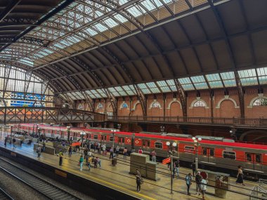 Sao Paulo, Brezilya 'daki tarihi tren istasyonu Luz' un içinde. Januari 23, 2025.