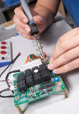 Elektronik, Mikro işlemciler, Elektronik kart, yazılım,