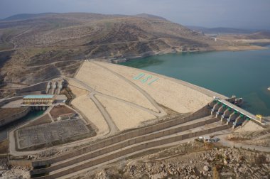 yollar, Barajlar, su, inşaat, tünel, göletler, dağlar, köprüler