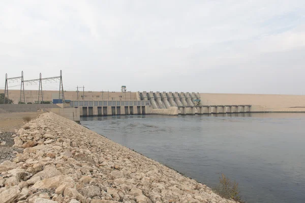 Wegen, dammen, water, bouw, tunnel, vijvers, bergen, bruggen — Stockfoto