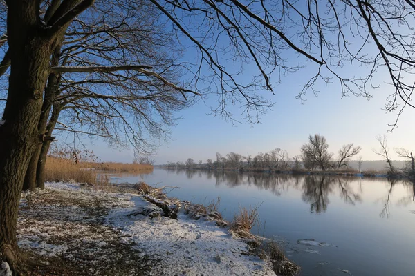 Zimní krajina u řeky Havel. — Stock fotografie