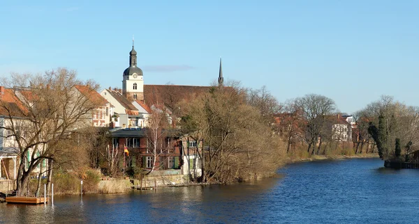 Cityscape şehrin Brandenburg der Havel Havel River (marka