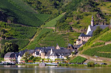 Köy Beilstein Mosel River