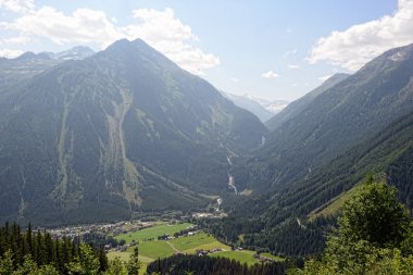 Krimml şelaleler yüksek Tauern'in Milli Parkı'nda (Avusturya)