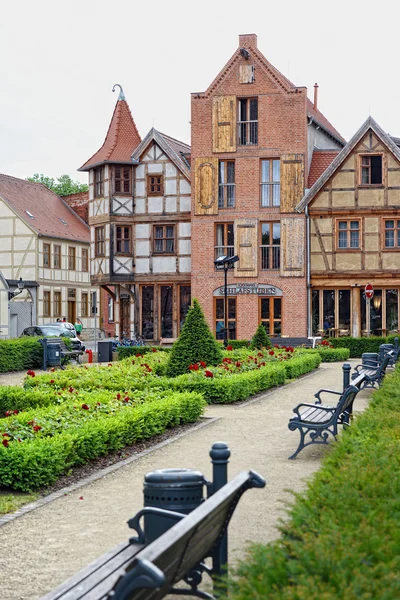 Stadsgezicht van Tangermunde (Saksen-Anhalt, Duitsland). typische helft- — Stockfoto