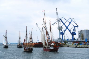  Hansesail Warnemuende ve Rostock Harbor 