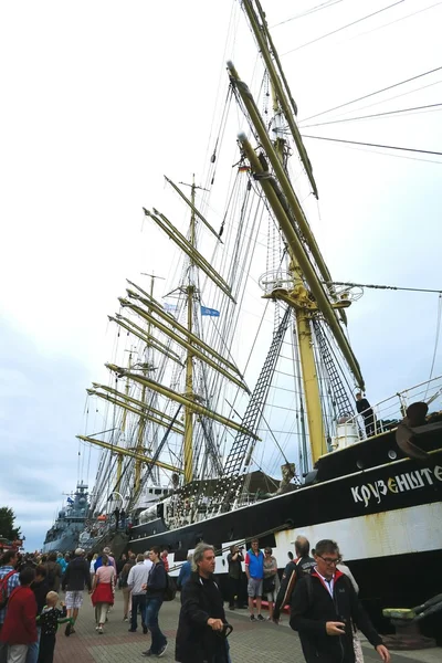 Hansesail em Warnemuende e Rostock porto — Fotografia de Stock