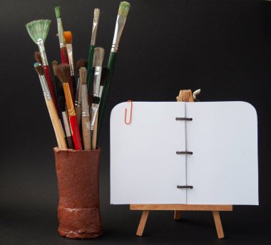 Okula başlamak için kırtasiye malzemesi