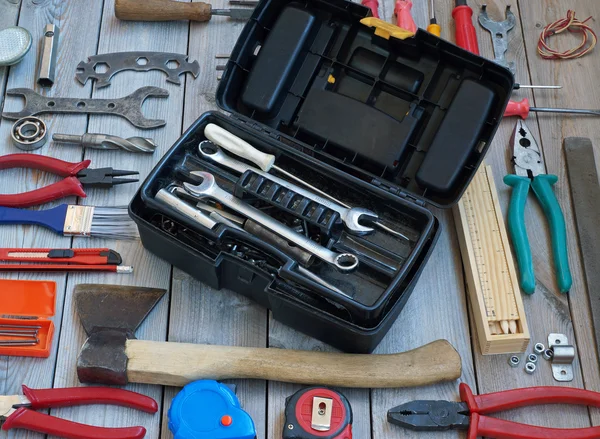 Conjunto de herramientas en el suelo, vista superior . —  Fotos de Stock
