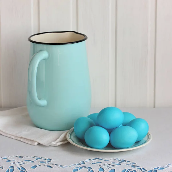 Easter Composition Blue Enameled Jug Painted Eggs Plate — Stok fotoğraf