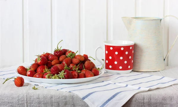 Pile Strawberries Plate Still Life Ripe Red Berries Dishes — Stock Photo, Image