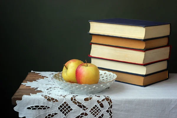 Stilleven met boeken — Stockfoto