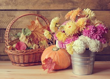 Natürmort krizantem bir buket.