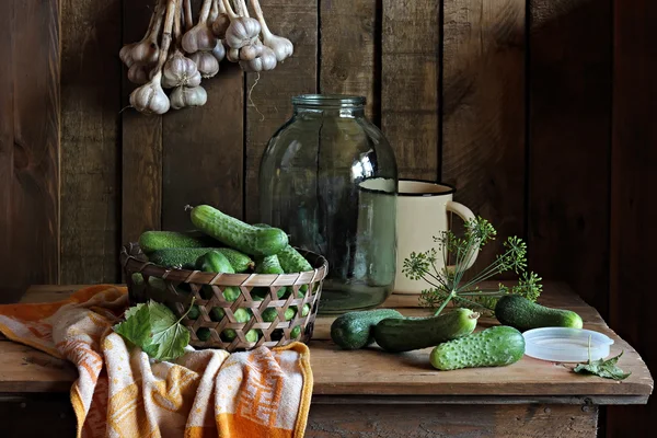 静物与黄瓜、 小茴香、 大蒜. — 图库照片