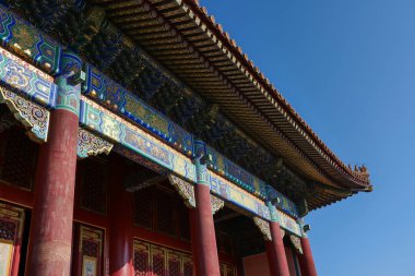 Pekin tapınaklarının kırmızı çatıları