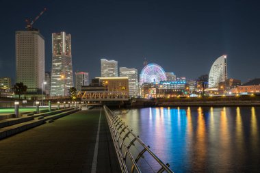 Yokohama 'nın gece manzarası
