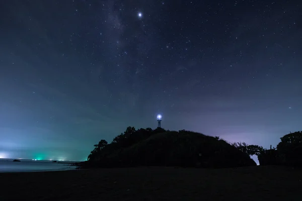 Una Estrella Cielo Cercano Con Nublado Noche — Foto de Stock