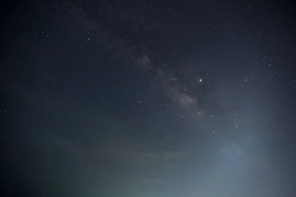 Una Estrella Cielo Cercano Con Nublado Noche — Foto de Stock