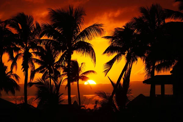 Zachód Słońca Pochmurne Popołudnie Zabrany Plaży Varadero Kubie — Zdjęcie stockowe