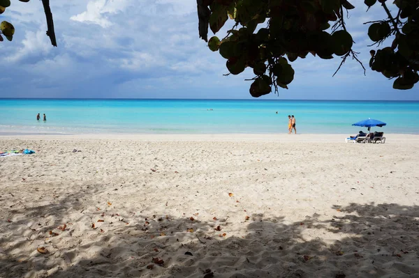 古巴Varadero海滩清澈的温水 — 图库照片